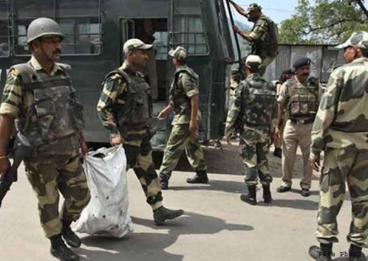 Security forces gun down two militants in Srinagar